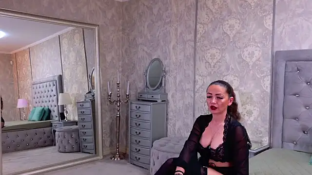 Snapshot of DonnaKleinn chatting on 11, 5, 2026 DonnaKleinn online show from 11, 5, 2026