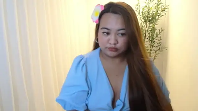 Snapshot of Czarinna chatting on 25, 5, 2026 Czarinna online show from 25, 5, 2026
