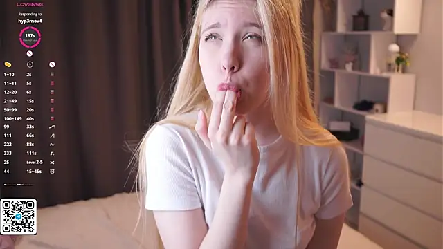 Sweet Love Lily online show from 16, 5, 2026