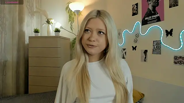 MidnightPoise online show from 27, 4, 2026