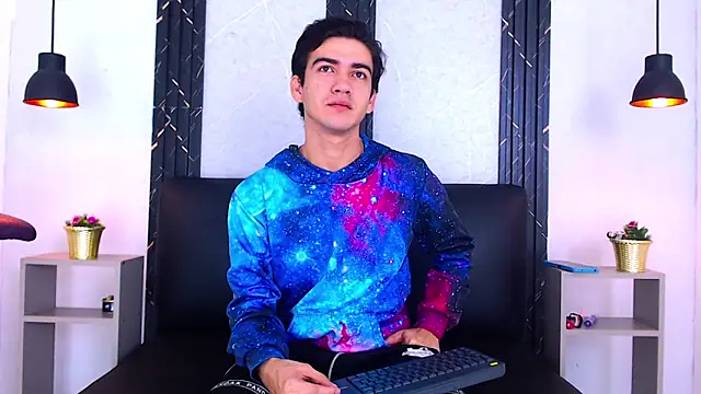 Feiccer Castquer online show from 5, 5, 2026