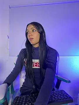 Snapshot of Arianna_Toro_ chatting on 7, 8, 2026 Arianna Toro online show from 7, 8, 2026