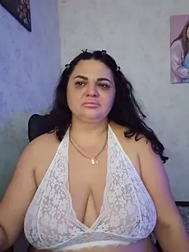 -CUTE-EVVIL- online show from 7, 6, 2026