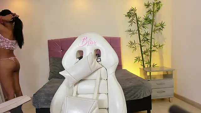 Snapshot of Hinaa_XXX chatting on 10, 6, 2026 Hinaa XXX online show from 10, 6, 2026