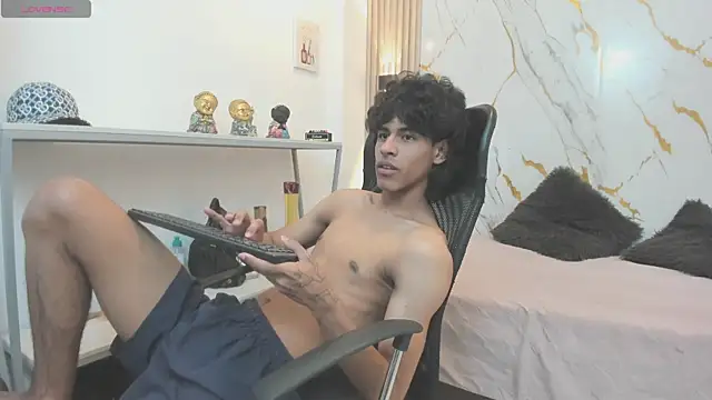 Zayn Fox32 online show from 7, 5, 2026