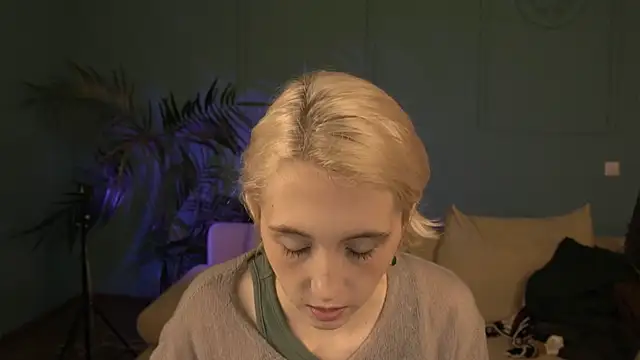 Elen Moore online show from 27, 4, 2026