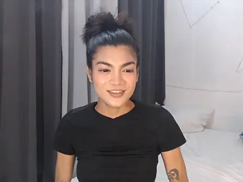 AveryBlesss online show from 10, 6, 2026