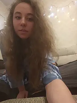 -NicoleSmith- online show from 10, 5, 2026