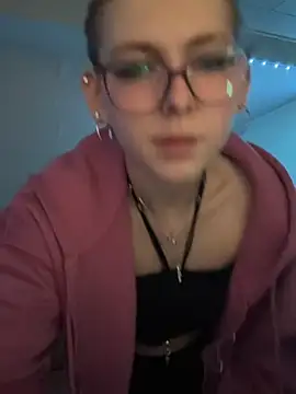 Lina-420 online show from 12, 5, 2026
