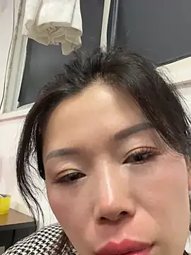 Snapshot of milkwine chatting on 23, 5, 2026 milkwine online show from 23, 5, 2026