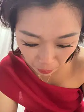 Snapshot of milkwine chatting on 10, 6, 2026 milkwine online show from 10, 6, 2026