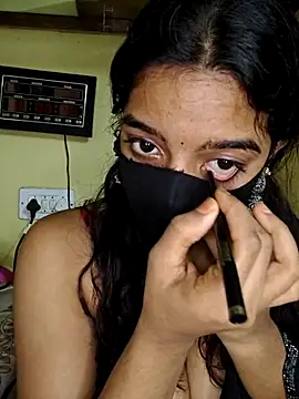 Snapshot of vanika2000 chatting on 7, 7, 2026 vanika2000 online show from 7, 7, 2026