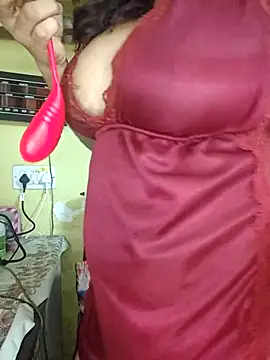 Snapshot of vanika2000 chatting on 8, 7, 2026 vanika2000 online show from 8, 7, 2026