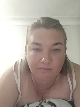 MiyaOlliver online show from 20, 7, 2026