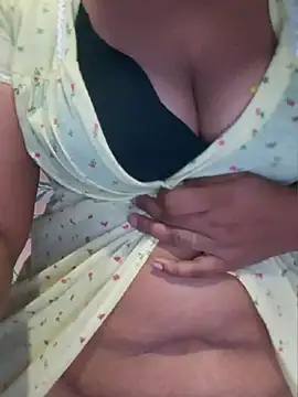 Snapshot of shashini97 chatting on 14, 7, 2026 shashini97 online show from 14, 7, 2026