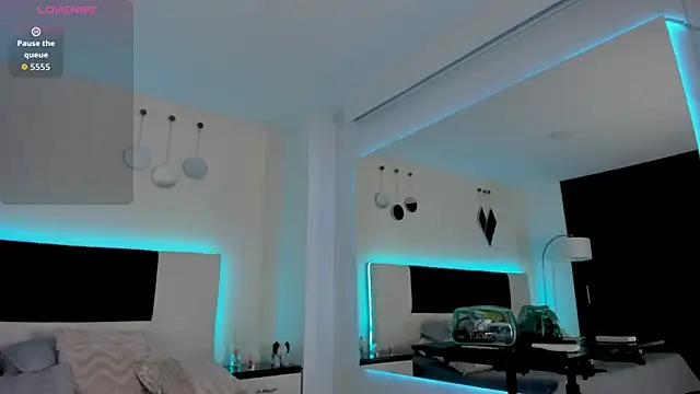 Sky Loren online show from 25, 6, 2026