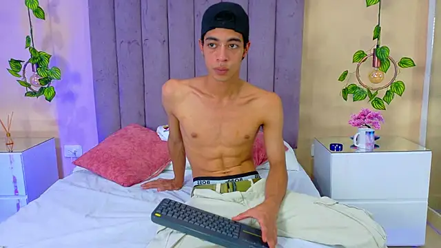 Snapshot of Liam__Mercury chatting on 26, 6, 2026 Liam Mercury online show from 26, 6, 2026