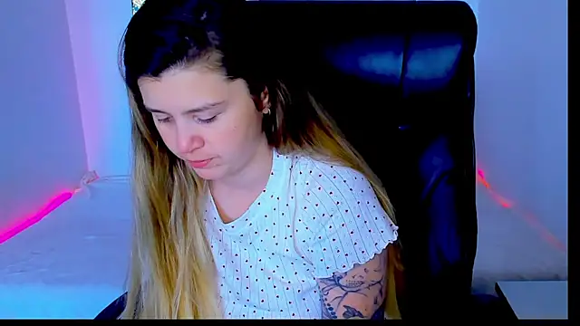 Snapshot of Natali_Secret chatting on 28, 5, 2026 Natali Secret online show from 28, 5, 2026