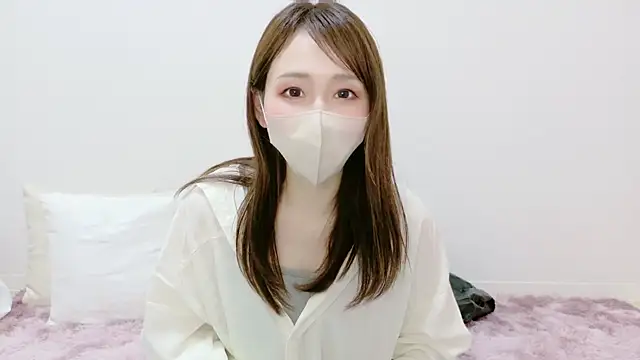 momoka  o0 online show from 19, 5, 2026