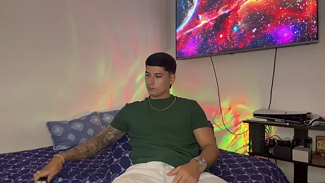 Snapshot of SexxxySquirterStev777 chatting on 26, 6, 2026 SexxxySquirterStev777 online show from 26, 6, 2026