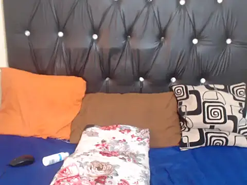 QueensBettyX96 online show from 6, 5, 2026