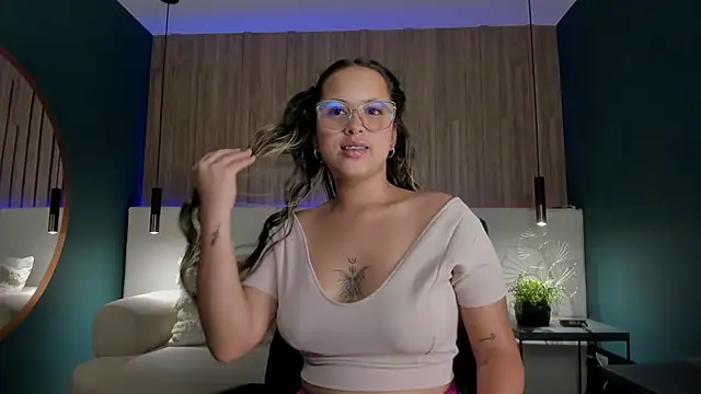 MayaLee  online show from 15, 5, 2026
