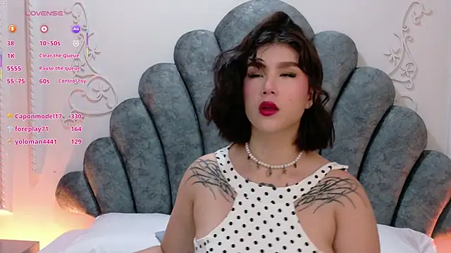 Snapshot of Emily-Cooper- chatting on 16, 6, 2026 Emily-Cooper- online show from 16, 6, 2026