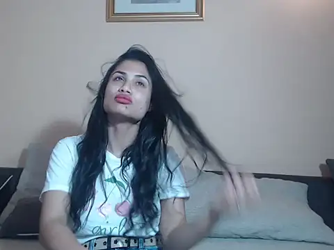 rebecka sweet online show from 14, 5, 2026