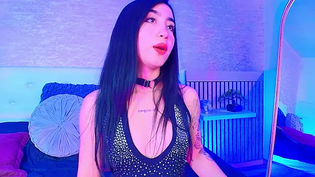 AshleyGross  online show from 11, 5, 2026