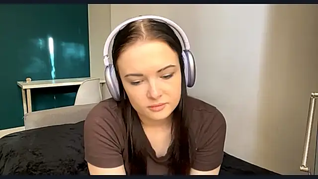 Snapshot of AmbientInvalid chatting on 11, 5, 2026 AmbientInvalid online show from 11, 5, 2026