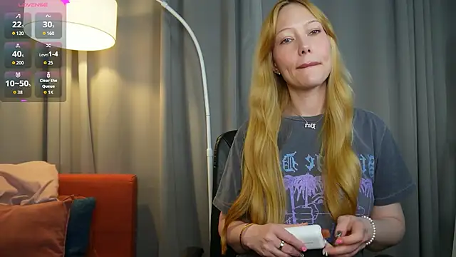  Mila Luna  online show from 26, 5, 2026