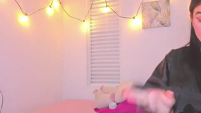 VictoriaaLopez online show from 14, 7, 2026