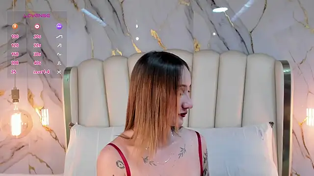 Hannah Lane online show from 9, 5, 2026
