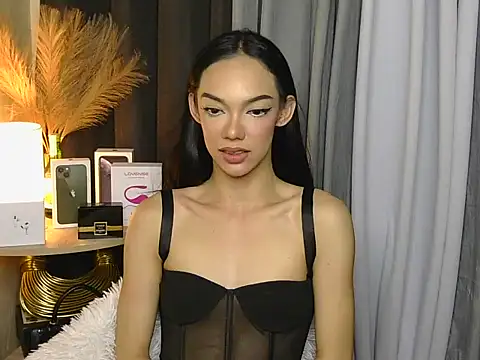 Snapshot of SweetLuna_BIGc0ck chatting on 30, 4, 2026 SweetLuna BIGc0ck online show from 30, 4, 2026