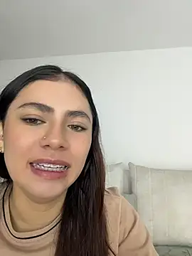 EmilyCxx online show from 17, 7, 2026