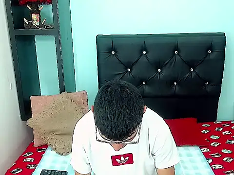 Alexx bigcockk  online show from 23, 6, 2026