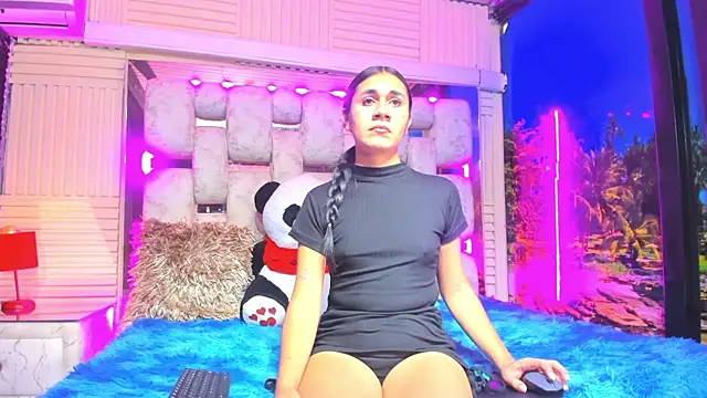 MahiaraHot online show from 12, 6, 2026