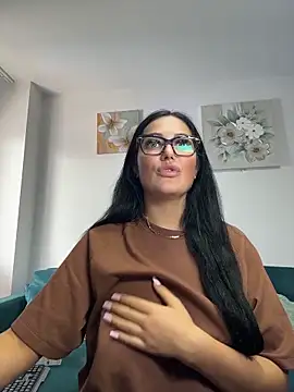 Snapshot of AnyEvyy chatting on 2, 6, 2026 AnyEvyy online show from 2, 6, 2026
