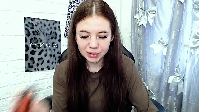Snapshot of KendraSpt chatting on 8, 5, 2026 KendraSpt online show from 8, 5, 2026