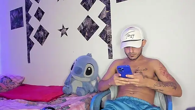 Snapshot of Master_King_Crazzy666 chatting on 23, 6, 2026 Master King Crazzy666 online show from 23, 6, 2026