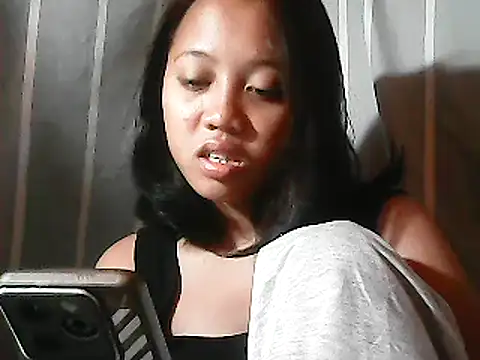 Snapshot of Yours_AsianPinayGirl18 chatting on 15, 6, 2026 Yours AsianPinayGirl18 online show from 15, 6, 2026