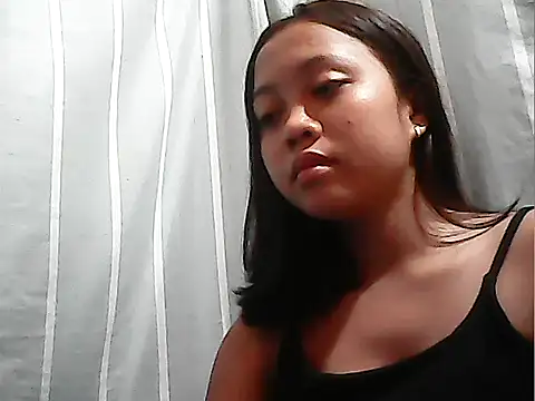Snapshot of Yours_AsianPinayGirl18 chatting on 28, 6, 2026 Yours AsianPinayGirl18 online show from 28, 6, 2026
