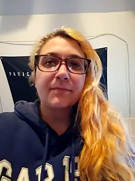 Thatonebinch online show from 1, 5, 2026