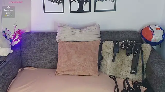 Angelabrowm online show from 24, 6, 2026