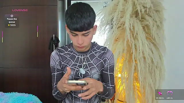 Snapshot of lukasstrong_ chatting on 22, 5, 2026 lukasstrong online show from 22, 5, 2026
