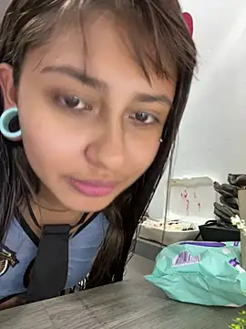 Snapshot of Noa_lau chatting on 15, 7, 2026 Noa lau online show from 15, 7, 2026