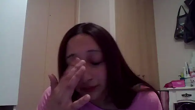 Snapshot of 010874 chatting on 21, 7, 2026 010874 online show from 21, 7, 2026