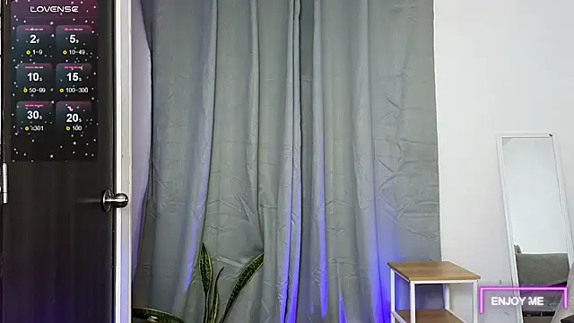 megangil  online show from 28, 5, 2026
