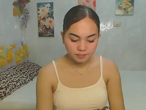 Snapshot of ur_asiankat chatting on 3, 6, 2026 ur asiankat online show from 3, 6, 2026