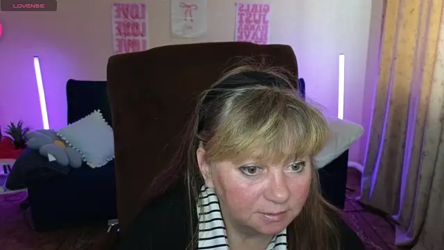 Melania Cook online show from 16, 5, 2026